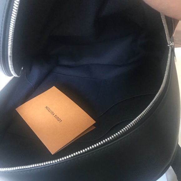 SOLD!!! LV Josh backpack in Damier Graphite - Picture 7 of 8